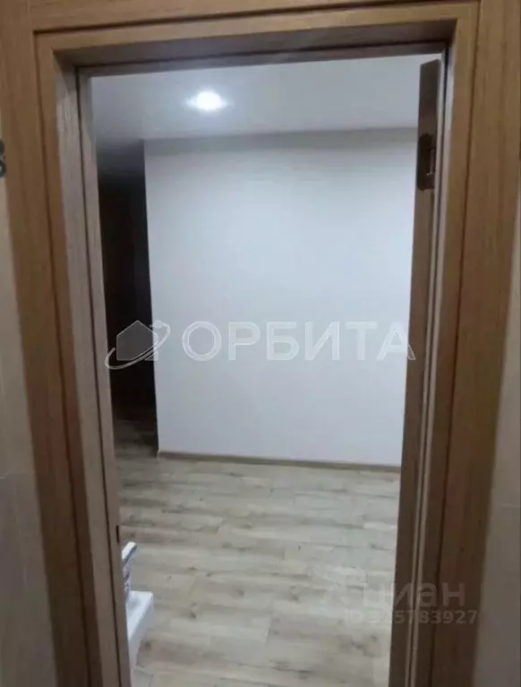 2-к кв. Тюменская область, Тюмень ул. Прокопия Артамонова, 5 (95.0 м) - Фото 2