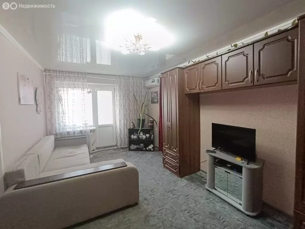 3-комнатная квартира: Шахты, проезд 1-й Квартал, 18 (56.2 м) - Фото 2