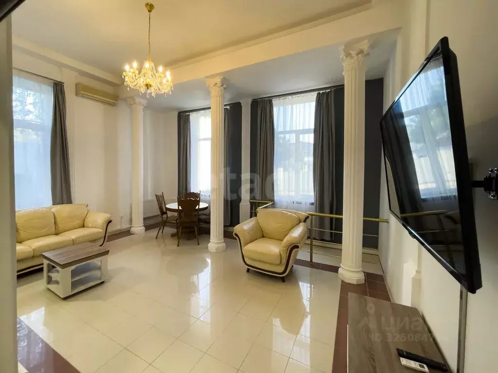 3-к кв. Краснодарский край, Геленджик Пионерская ул., 5 (120.0 м) - Фото 1