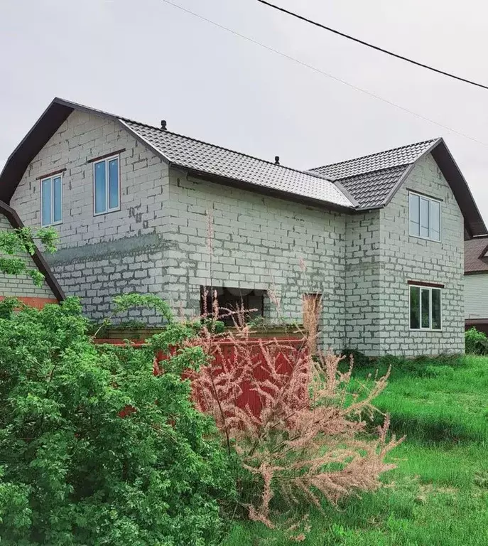 Дом в Саратовская область, Балашов Больничный проезд, 3 (155 м) - Фото 0
