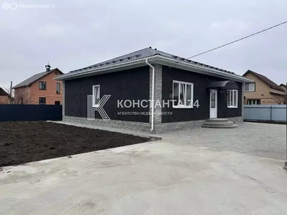 Дом в Чебаркуль, улица Победы (89 м) - Фото 1