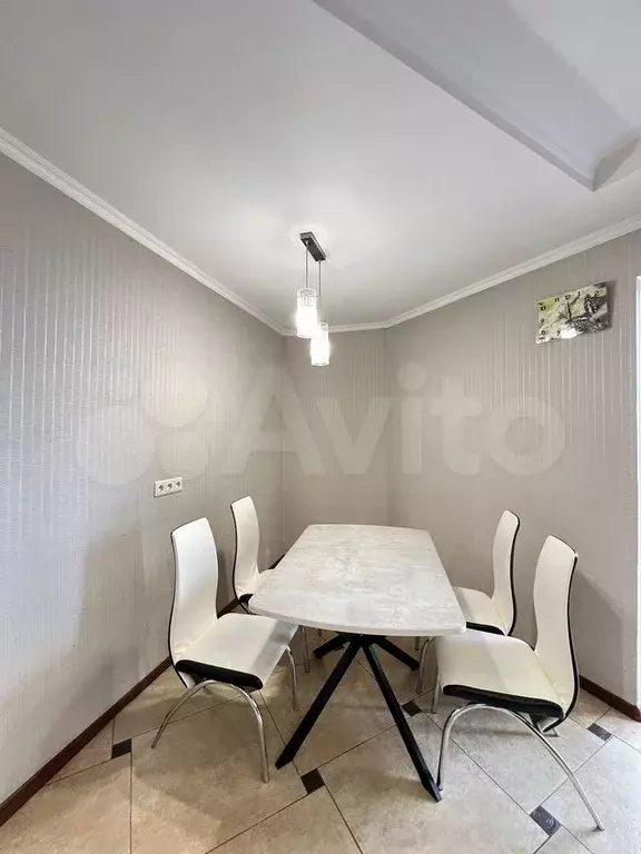 3-к. квартира, 90 м, 3/4 эт. - Фото 1