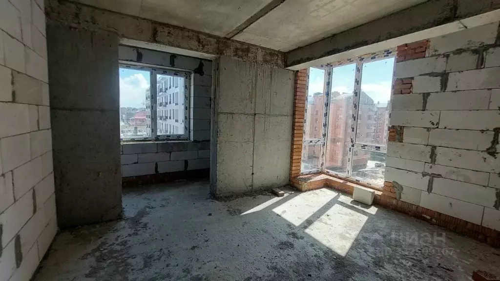 2-к кв. Северная Осетия, Владикавказ ул. Курсантов-Кировцев, 27А (67.0 ... - Фото 2