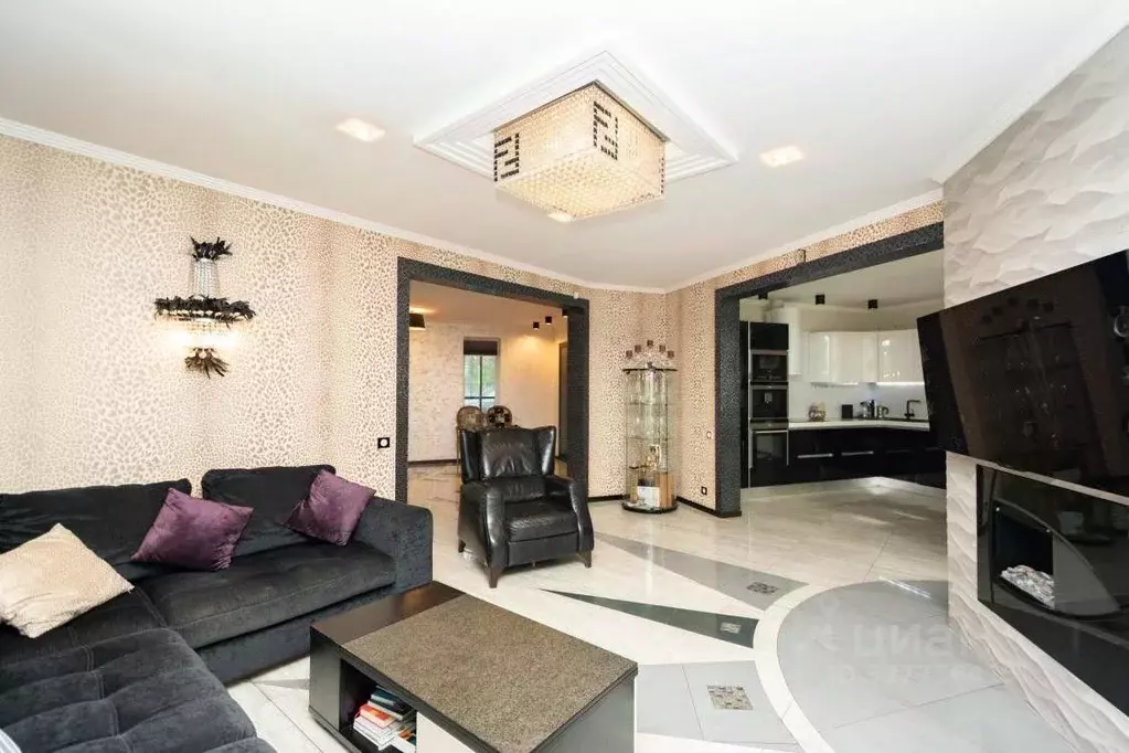 Коттедж в Иркутская область, Иркутск Байкальская ул., 352/4 (302 м) - Фото 2