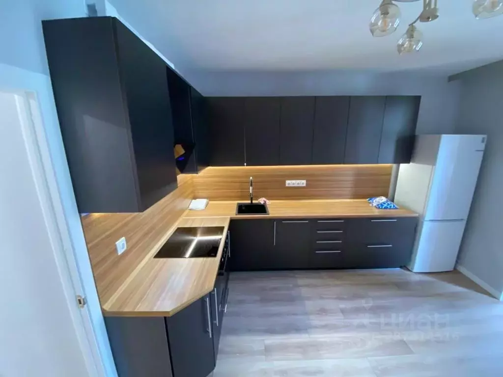 2-к кв. Санкт-Петербург Коломяжский просп., 5к1 (64.4 м) - Фото 0