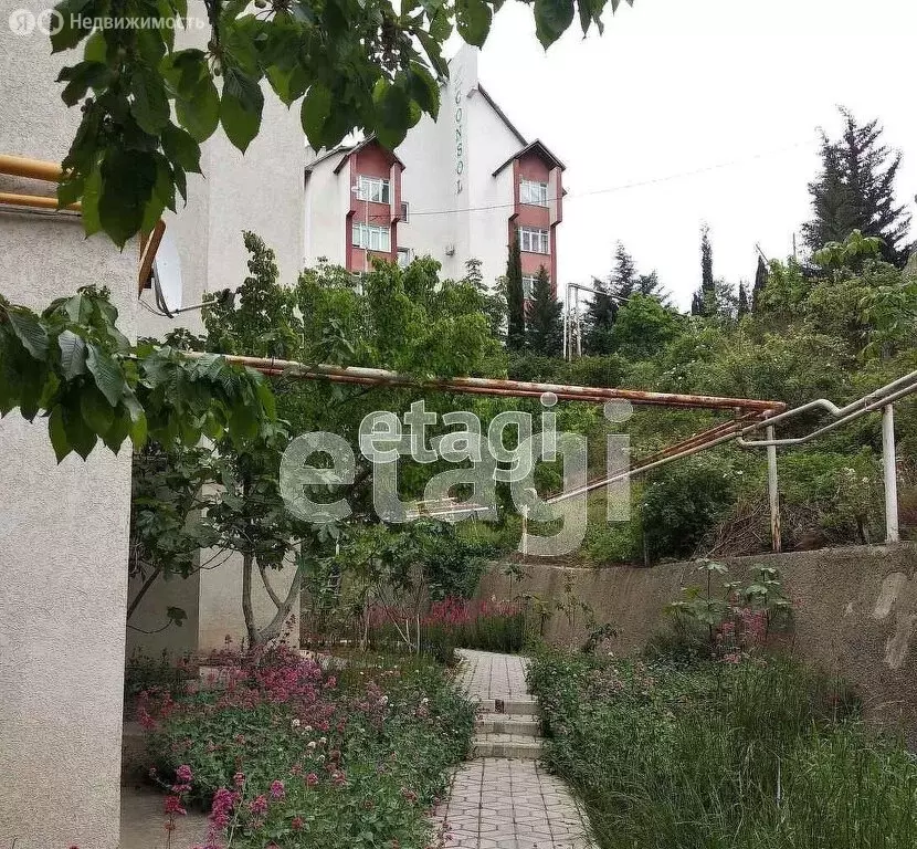 2-комнатная квартира: Алушта, улица Богдана Хмельницкого, 9 (51.3 м) - Фото 1