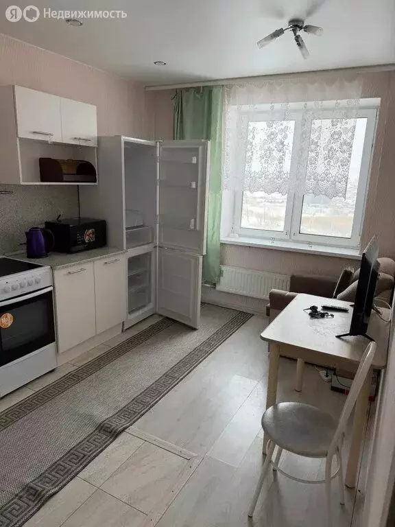 1-комнатная квартира: Тюмень, улица Тимофея Чаркова, 28 (34.4 м) - Фото 1