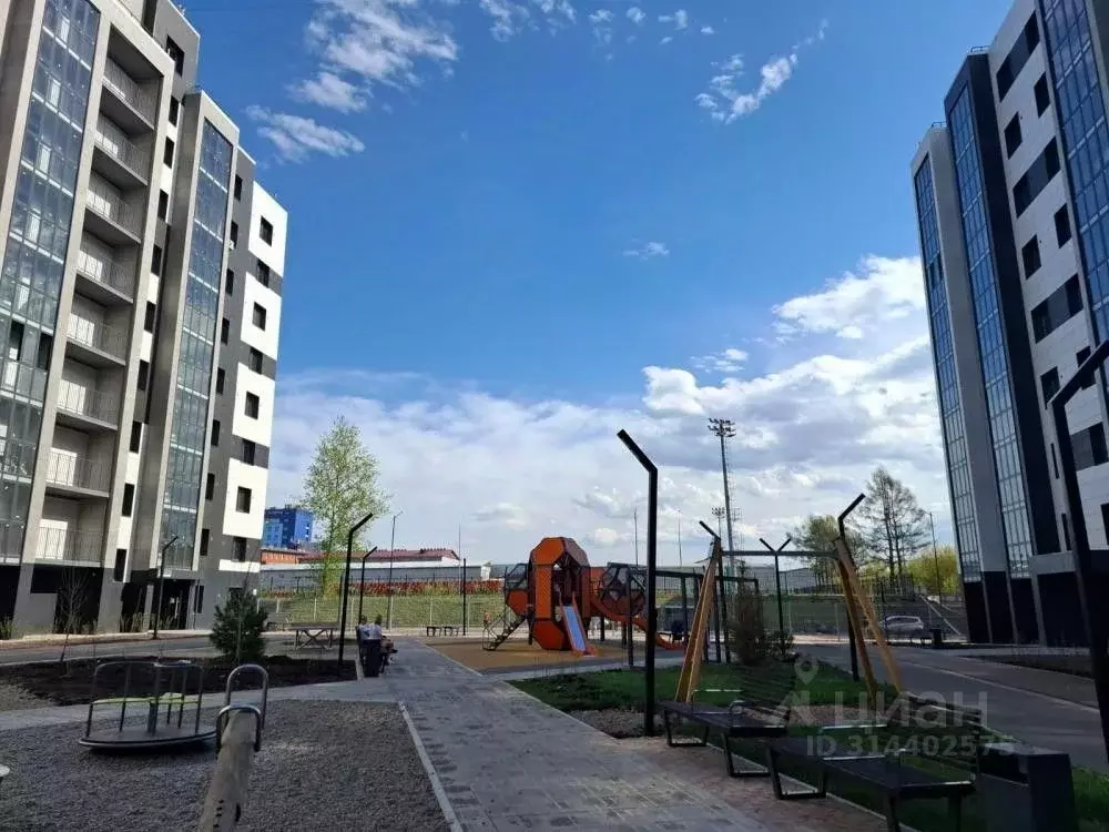 2-к кв. Иркутская область, Иркутск Гусарская тер., 6 (60.7 м) - Фото 0