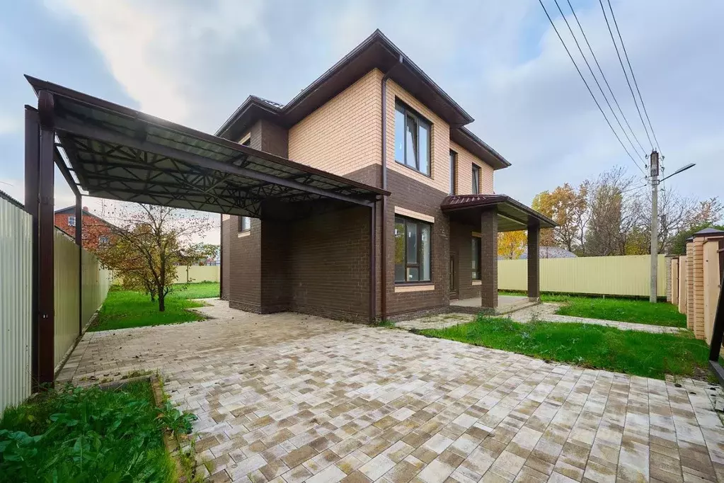 Дом в Краснодарский край, Краснодар ул. Добрая, 17 (195 м) - Фото 1