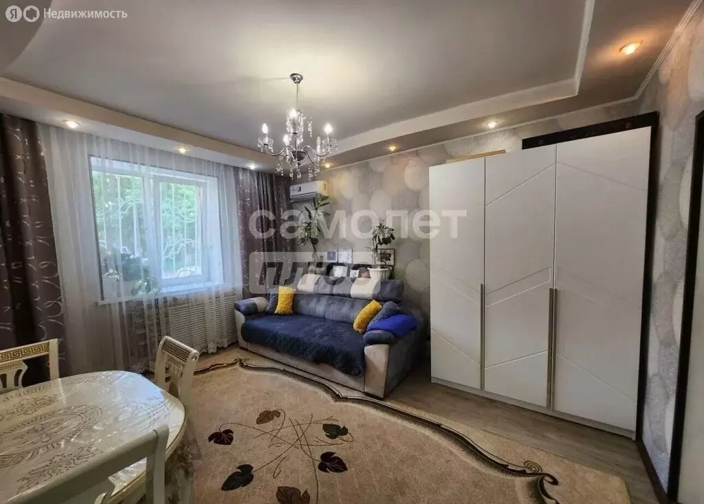 3-комнатная квартира: Миасс, улица Калинина, 23 (63 м) - Фото 1