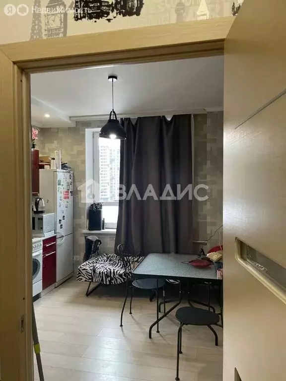 1-комнатная квартира: Мытищи, проспект Астрахова, 2 (37 м) - Фото 2