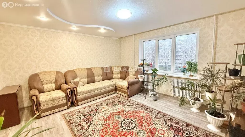 3-комнатная квартира: Нижнекамск, проспект Шинников, 53 (65.3 м) - Фото 2