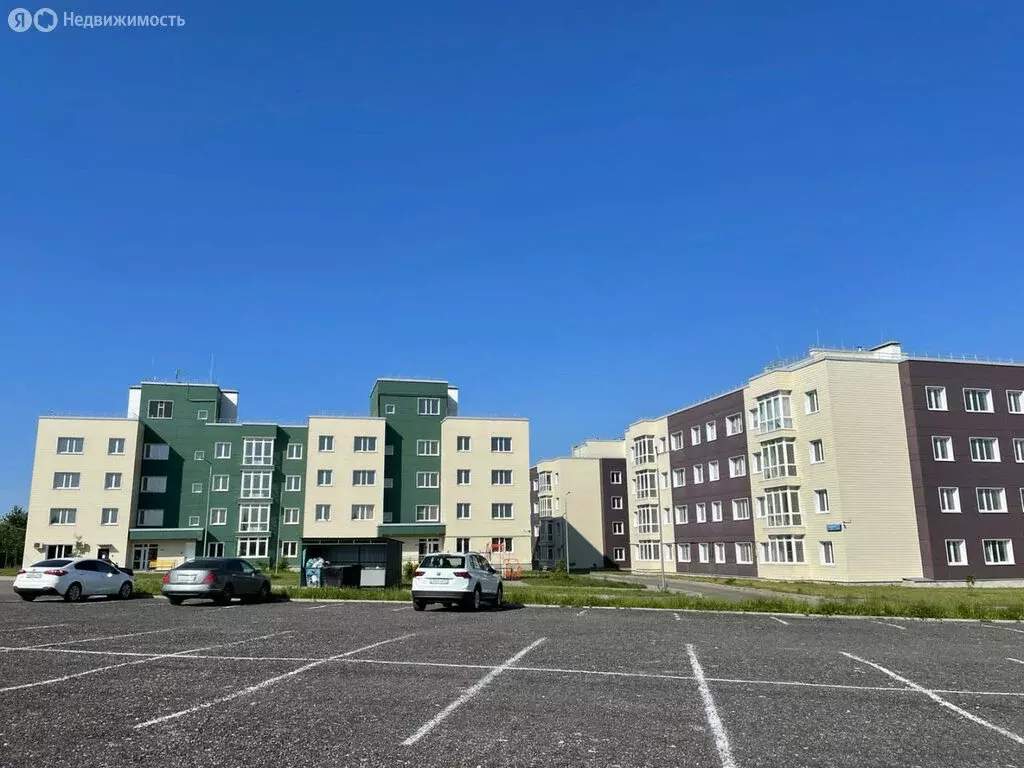 3-комнатная квартира: Болтино, улица Баздырева, 3 (80 м) - Фото 0