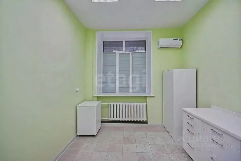 Помещение свободного назначения в Тюменская область, Тюмень ул. ... - Фото 1