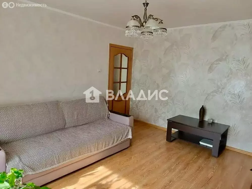 3-комнатная квартира: Улан-Удэ, улица Шумяцкого, 3 (66.5 м) - Фото 2