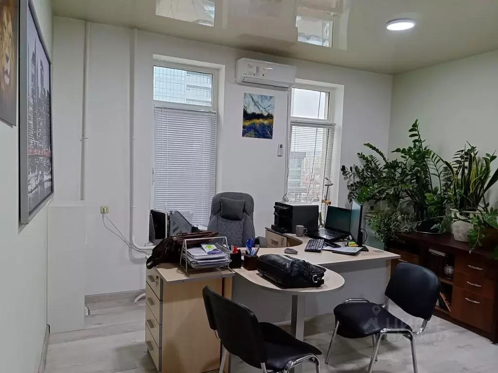 Офис в Краснодарский край, Краснодар Красная ул., 124 (20 м) - Фото 1