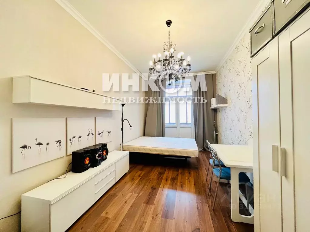 Комната Москва 1-я Владимирская ул., 3 (17.7 м) - Фото 1