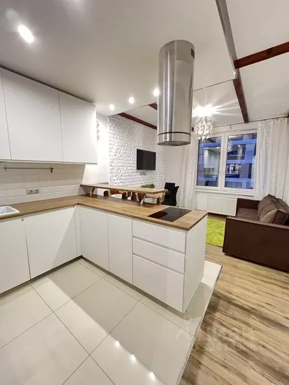 3-к кв. Санкт-Петербург ул. Военная, 18к2 (100.0 м) - Фото 1