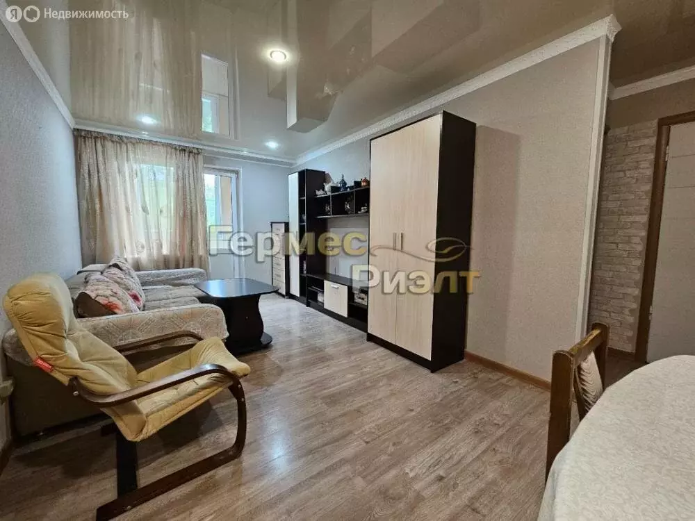 3-комнатная квартира: Ессентуки, улица Пушкина, 124 (58 м) - Фото 0