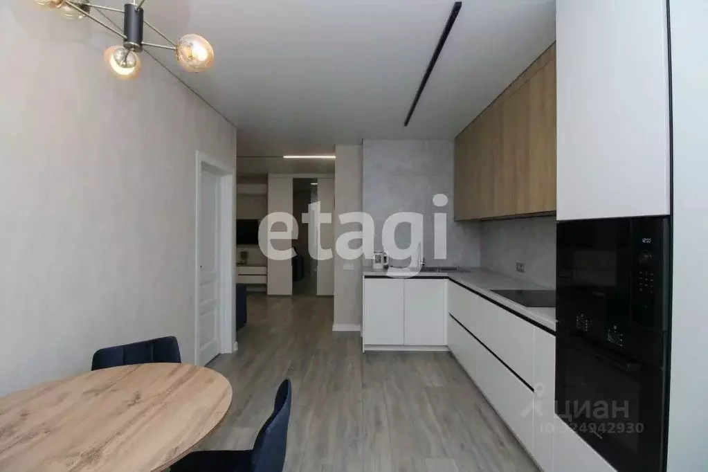 3-к кв. Красноярский край, Красноярск Октябрьская ул., 6 (65.5 м) - Фото 2