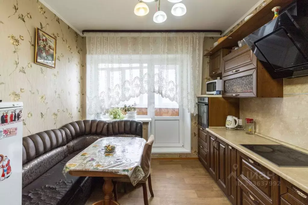 4-к кв. Ханты-Мансийский АО, Сургут просп. Ленина, 50 (98.8 м) - Фото 1