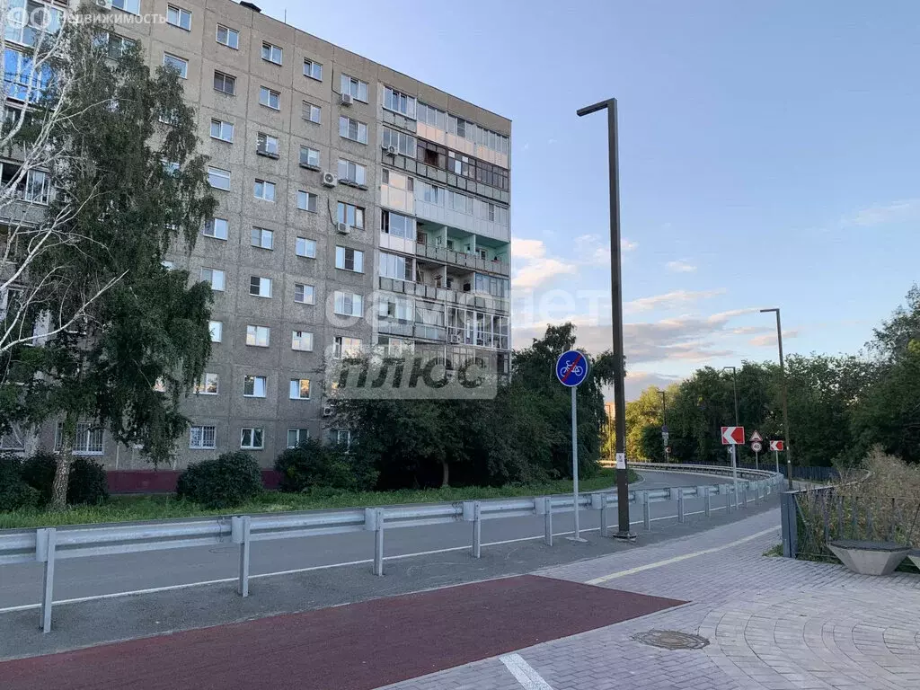 2-комнатная квартира: Омск, улица Чехова, 3 (52.2 м) - Фото 1