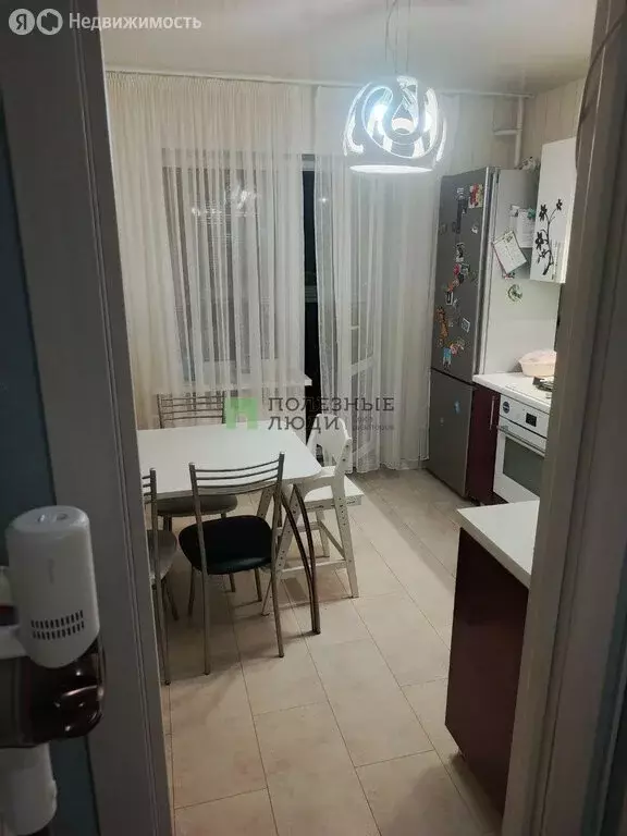 2-комнатная квартира: Ижевск, улица Е.М. Кунгурцева, 13 (53 м) - Фото 2