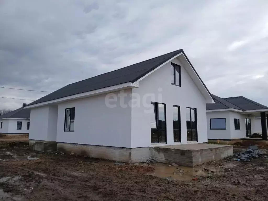 Дом в Башкортостан, Иглинский район, Акбердинский сельсовет ул. ... - Фото 2