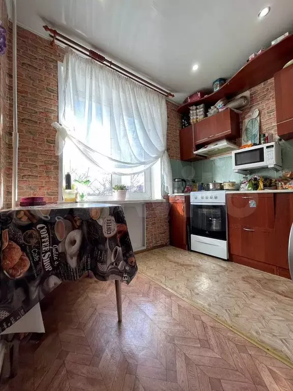 2-к. квартира, 46 м, 5/5 эт. - Фото 1