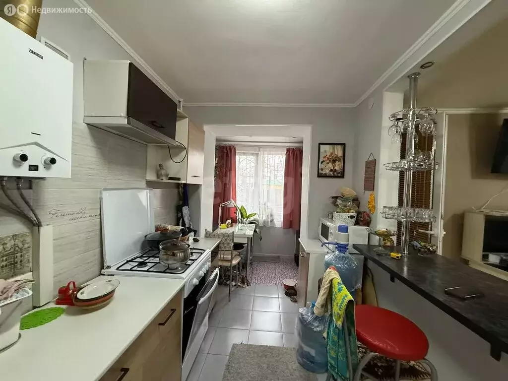 3-комнатная квартира: Симферополь, Морская улица, 3 (46.8 м) - Фото 1