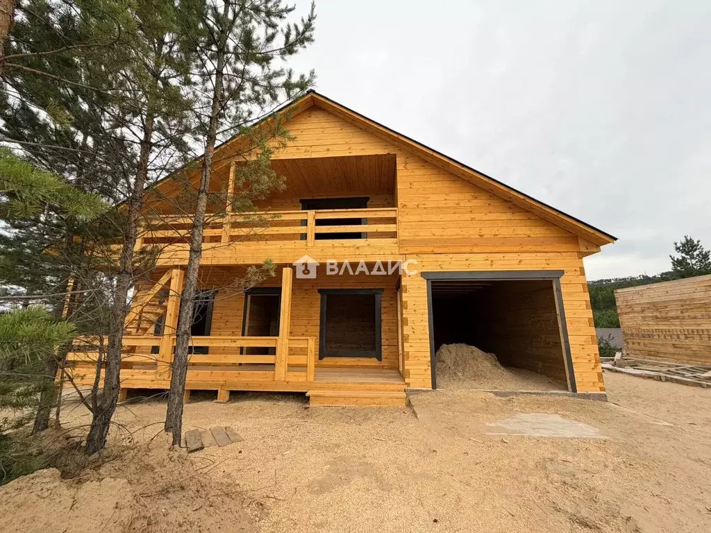 Дом в Бурятия, Улан-Удэ ул. Шэнэ-Бусы, 27 (150 м) - Фото 1