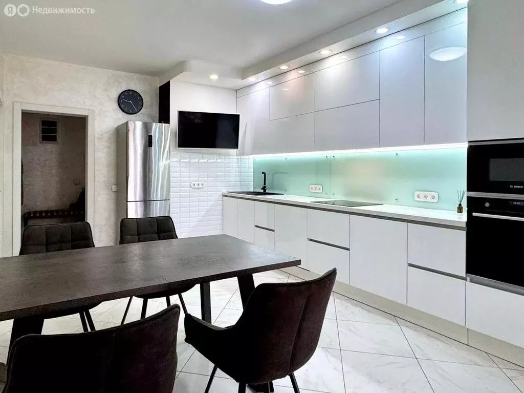 3-комнатная квартира: Иркутск, улица Трилиссера, 8/3 (92 м) - Фото 0