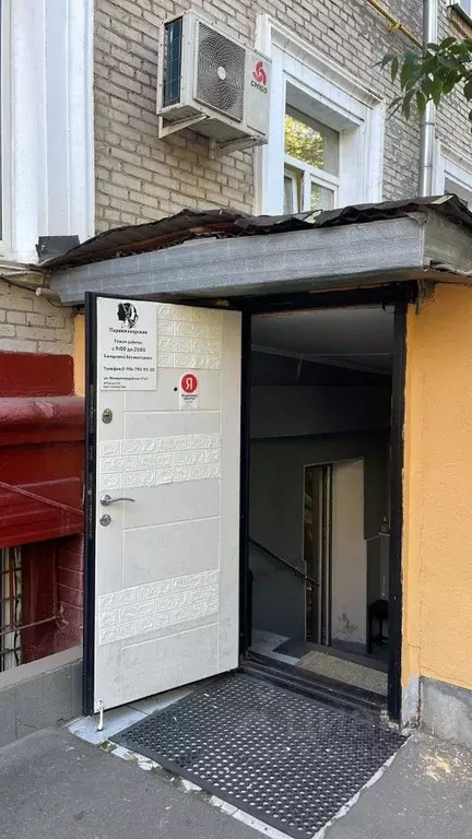 Торговая площадь в Москва Молодогвардейская ул., 31К1 (22 м) - Фото 0
