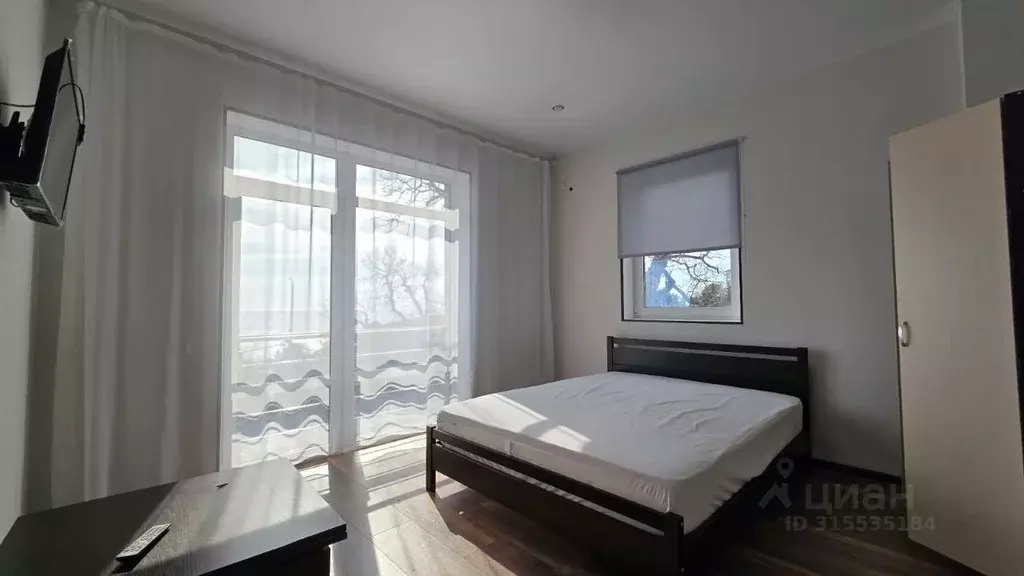 Дом в Крым, Ялта городской округ, Гаспра пгт ш. Алупкинское (300 м) - Фото 0