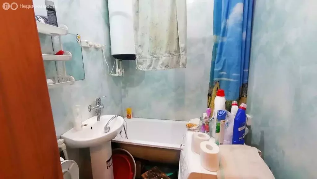 3-комнатная квартира: посёлок городского типа Шолоховский, улица ... - Фото 1