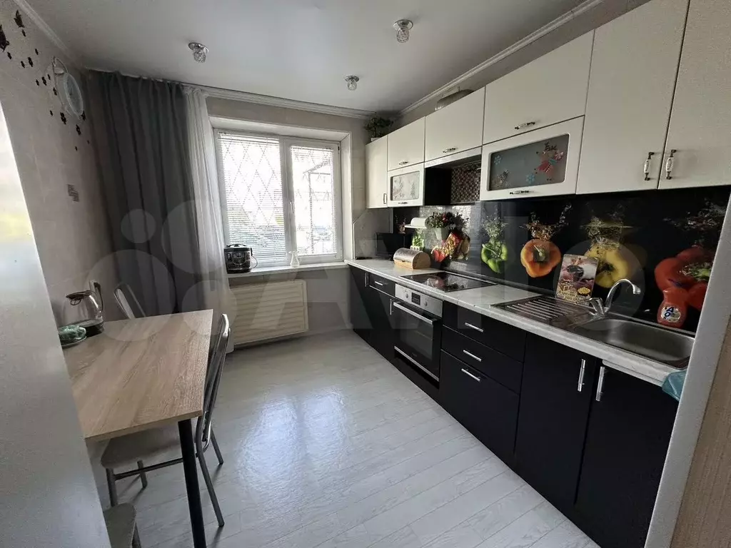 2-к. квартира, 50 м, 1/12 эт. - Фото 1