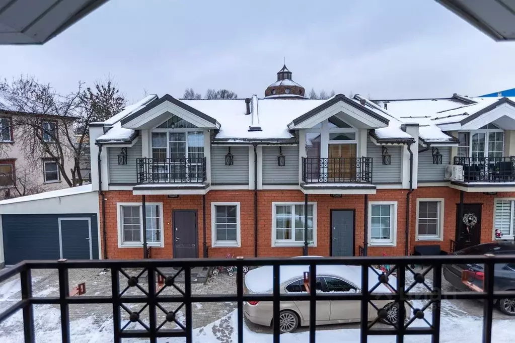 Таунхаус в Московская область, Одинцово ул. Военный Городок (120 м) - Фото 1