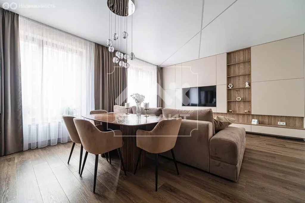 4-комнатная квартира: Санкт-Петербург, Петровский проспект, 26к2 ... - Фото 1