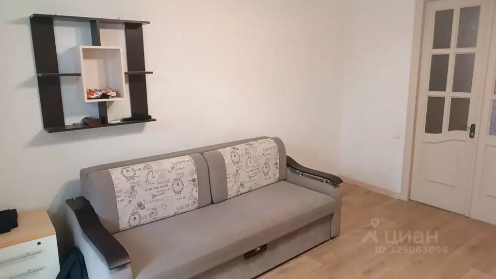 3-к кв. Волгоградская область, Волгоград Пражская ул., 10 (76.5 м) - Фото 2