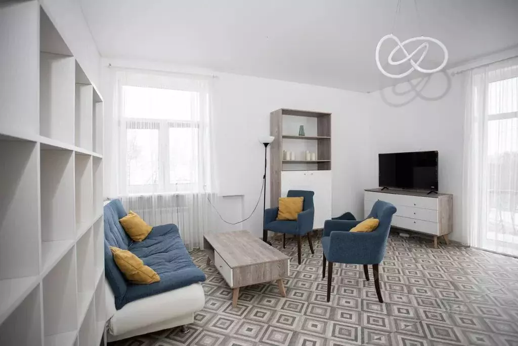 2-к кв. Карелия, Петрозаводск ул. Дзержинского, 1 (73.0 м) - Фото 1