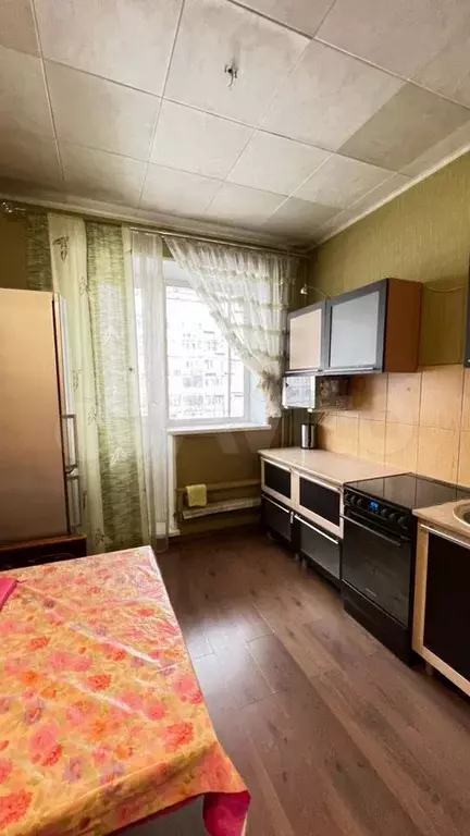 2-к. квартира, 55 м, 4/9 эт. - Фото 0