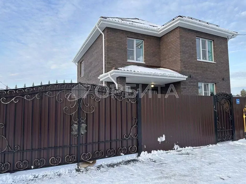 Дом в Тюменская область, Тюмень Казарово мкр, ул. Казаровская (134 м) - Фото 1