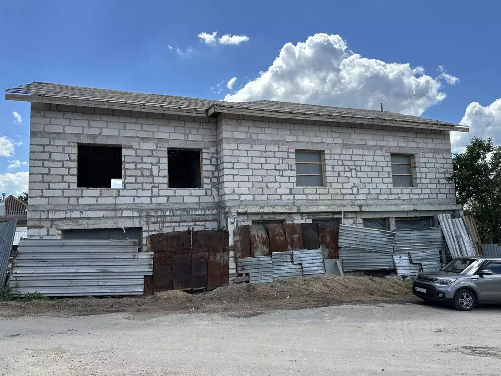 Дом в Тульская область, Тула пос. Горелки, Низинная ул., 8 (375 м) - Фото 1