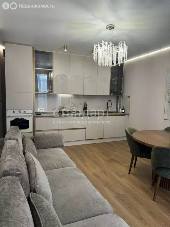 2-комнатная квартира: Ессентуки, улица Фридриха Энгельса, 44/4 (69.4 ... - Фото 1