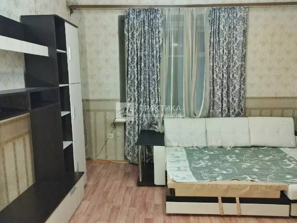 Продается 4-комнатная квартира - Фото 2