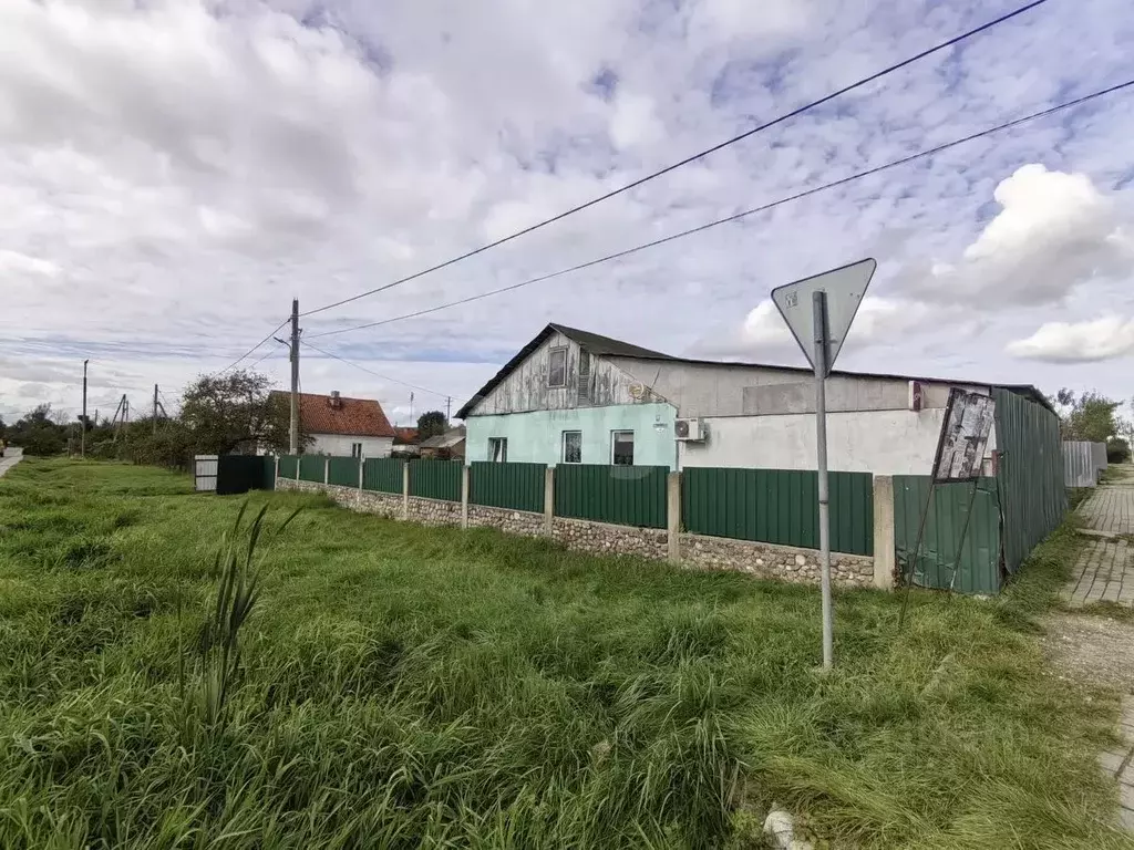 Дом в Калининградская область, Черняховский муниципальный округ, пос. ... - Фото 2