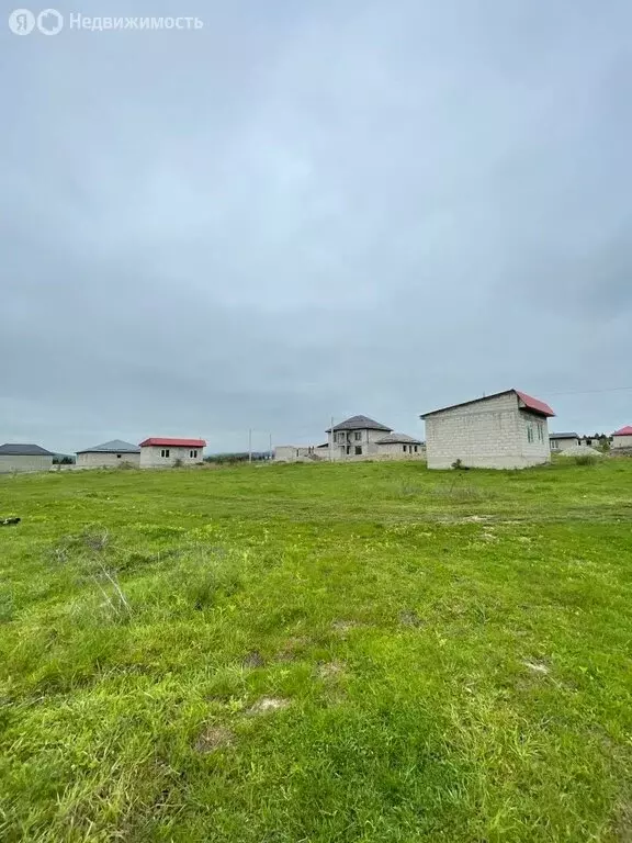 Участок в село Белая Речка, улица Биттирова (9.5 м) - Фото 1