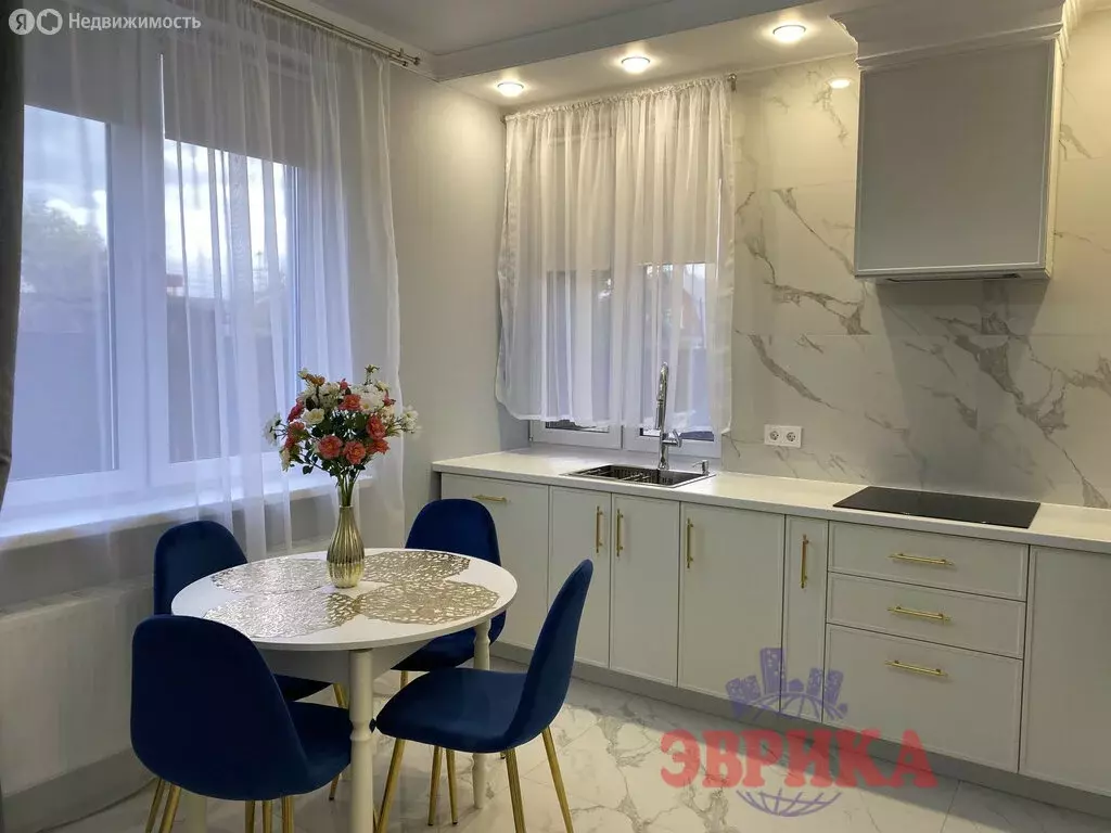 Квартира-студия: Крымск, улица Свердлова, 125А (36 м) - Фото 1