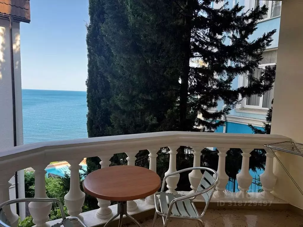 Комната Крым, Алушта ул. Набережная, 25 - Фото 0