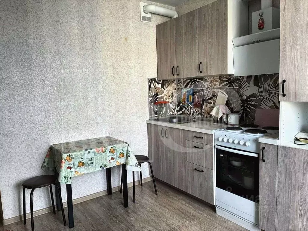1-к кв. Воронежская область, Воронеж ул. Адмирала Чурсина, 16 (37.4 м) - Фото 1